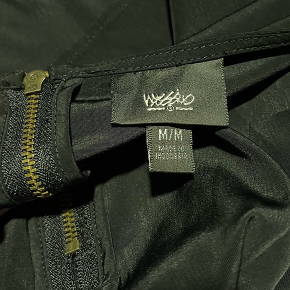 Black dress:  elastic waist, short sleeve. - Picture 2 of 4